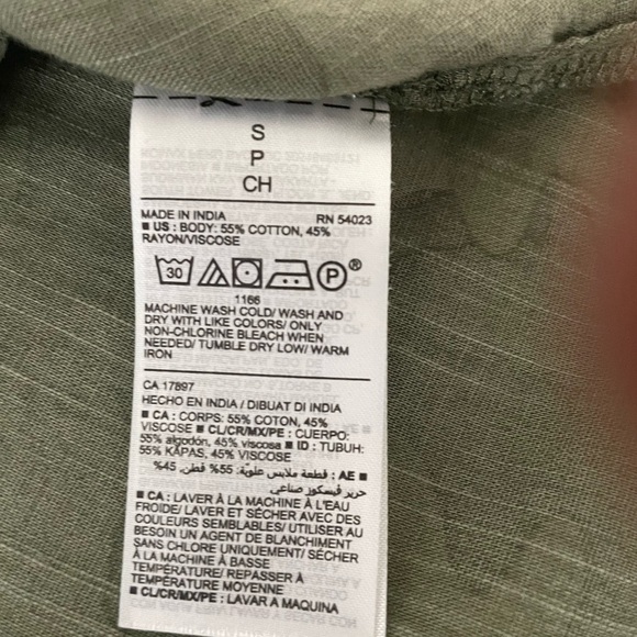 Old navy camo short sleeve green botton down shirt S - Picture 3 of 5